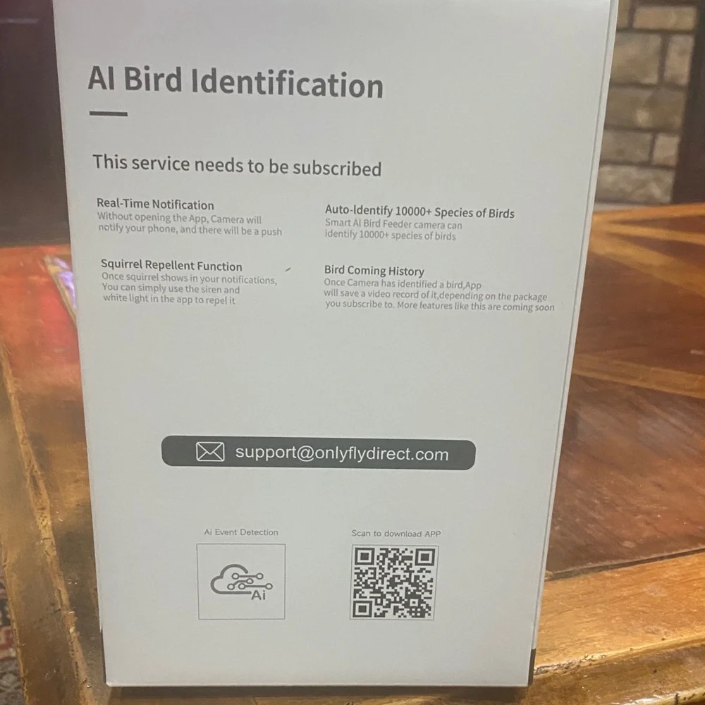 Green Bird Feeder for Easy Bird Watching